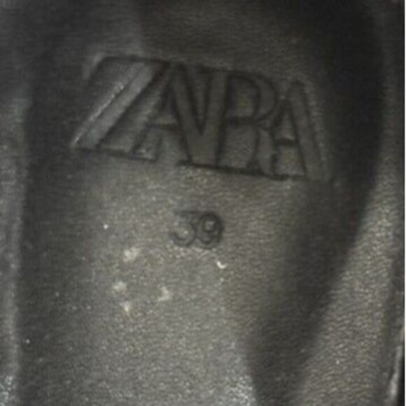 Zara Gold Chain Loafers Black Chunky Platform Lug Faux Leather Size 39 US 8 - Picture 4 of 8